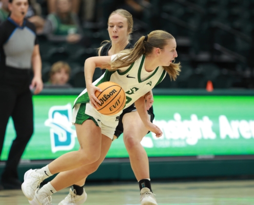 slider_su_wbb_vs_trinity-college_54988938125_o